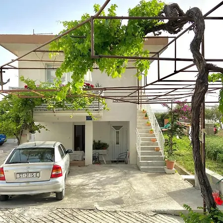 Apartment Janja Podstrana